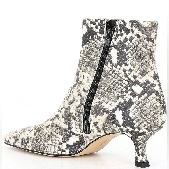 NWOB $129 Giani Bini Palmero Snake Print Snip Toe Kitten Heel Booties - Picture 3 of 9